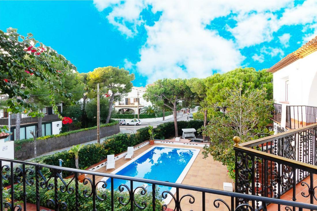 Villa Alicia Sitges Dış mekan fotoğraf